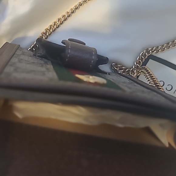 Handbag - Picture 3 of 3